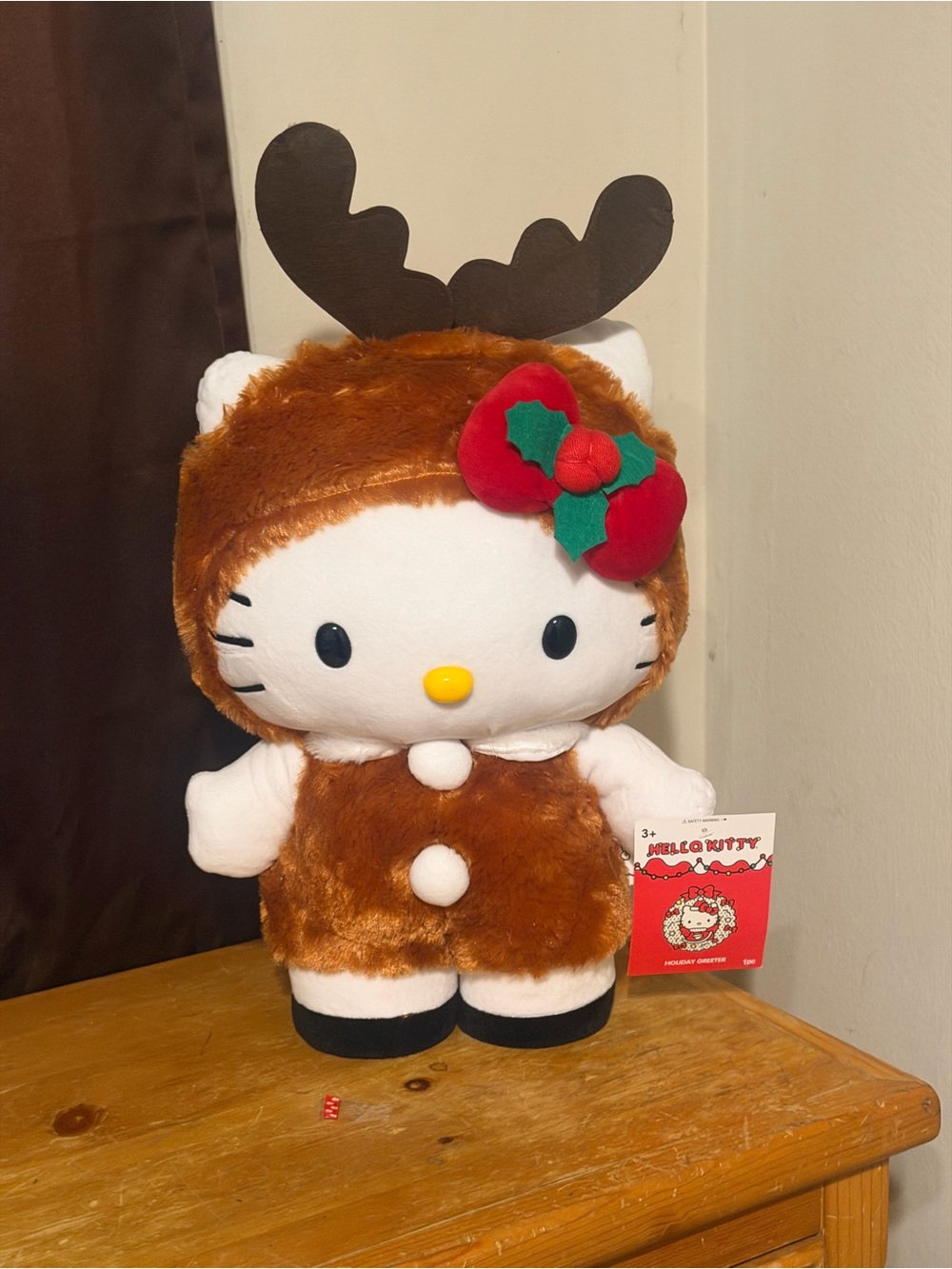 Hello Kitty Reindeer Greeter - Picture 1 of 1